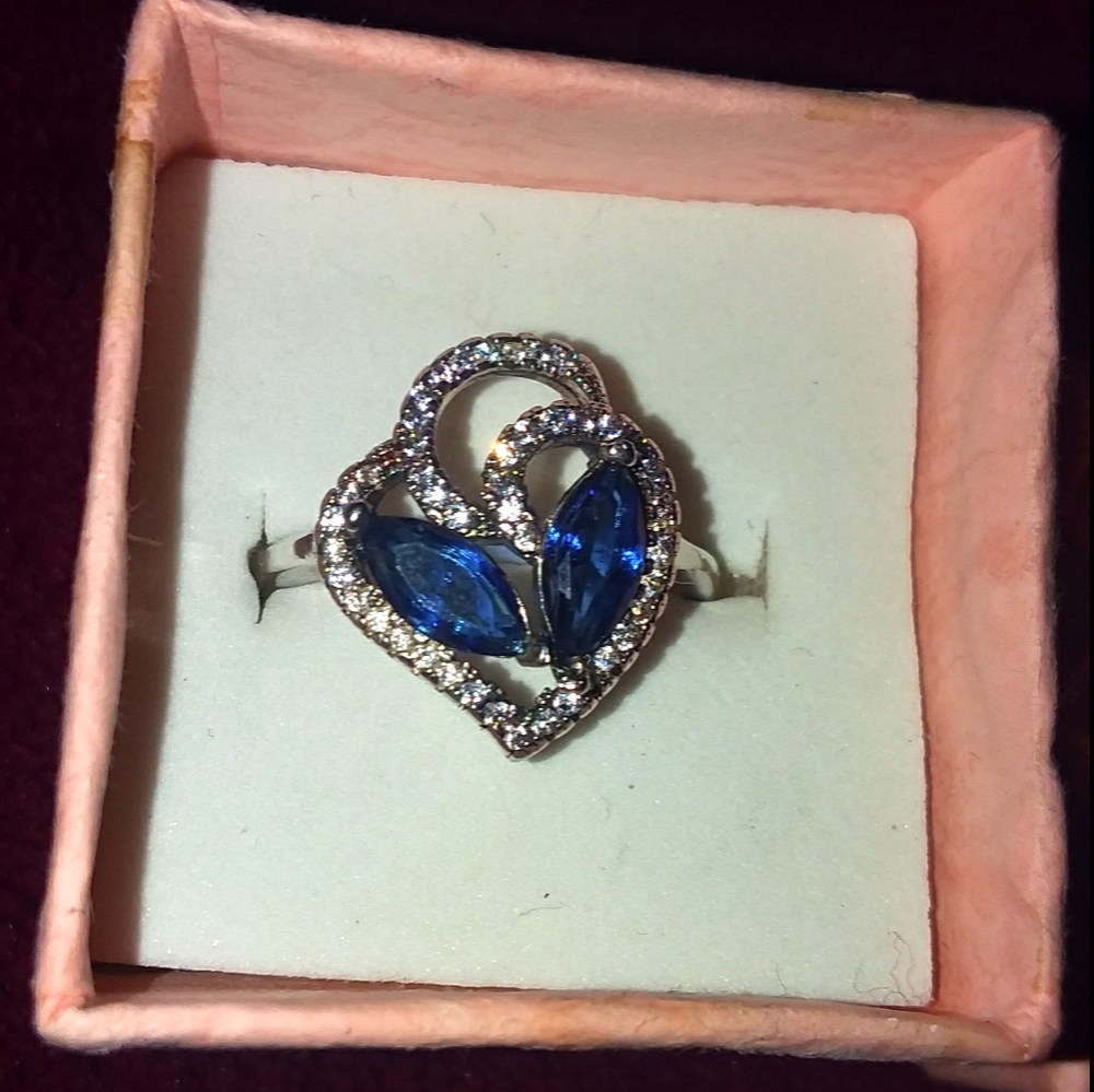 Size 8 925 Sterling Silver Ring